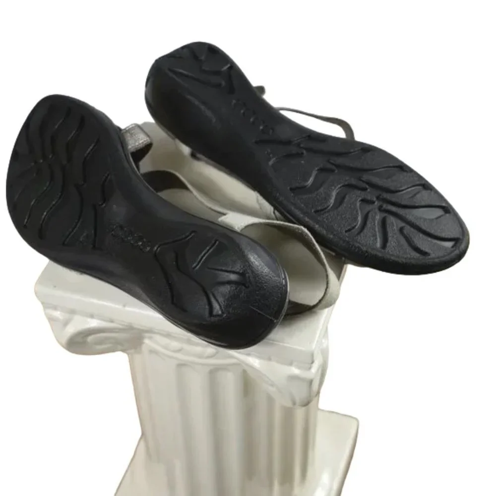Ecco Felicia Light Gray And Pewter Strappy Leather Sandal Size 37 (US 6-6.5)